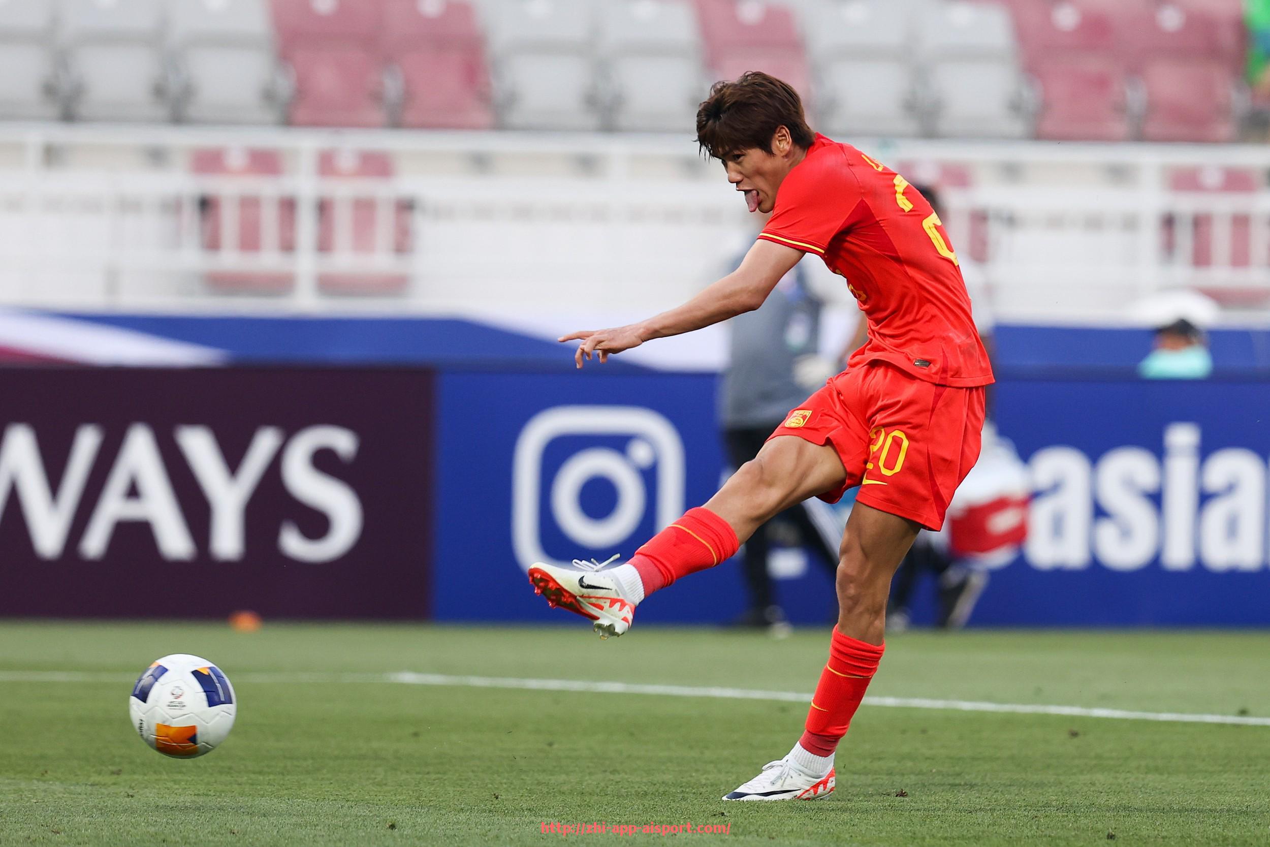 爱体育app-球迷为德甲球队道歉事件盘点及舆论反应分析